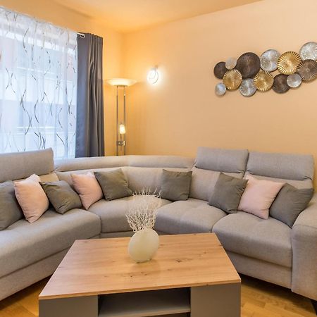 Very Central - Large - Balcony - Comfy Apartment Budapest Bagian luar foto