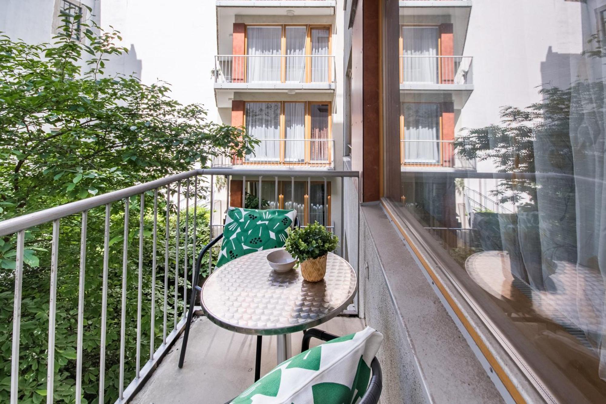 Very Central - Large - Balcony - Comfy Apartment Budapest Bagian luar foto