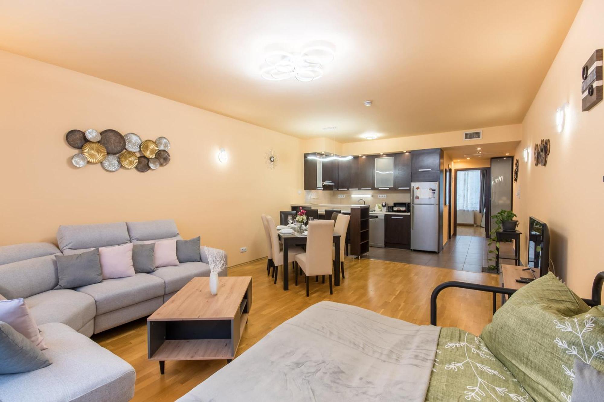 Very Central - Large - Balcony - Comfy Apartment Budapest Bagian luar foto