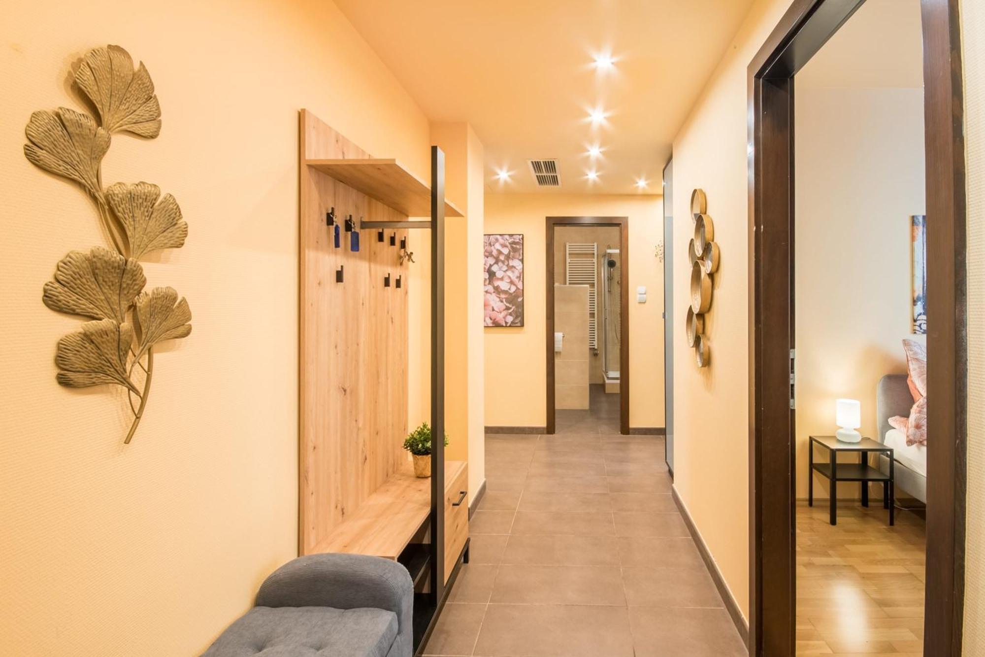 Very Central - Large - Balcony - Comfy Apartment Budapest Bagian luar foto
